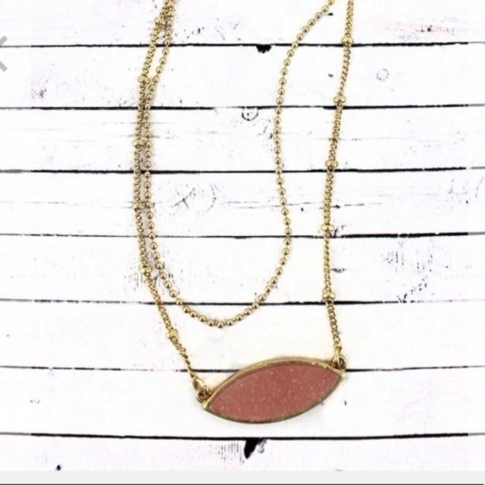 Gold Necklace with Leaf Pendant